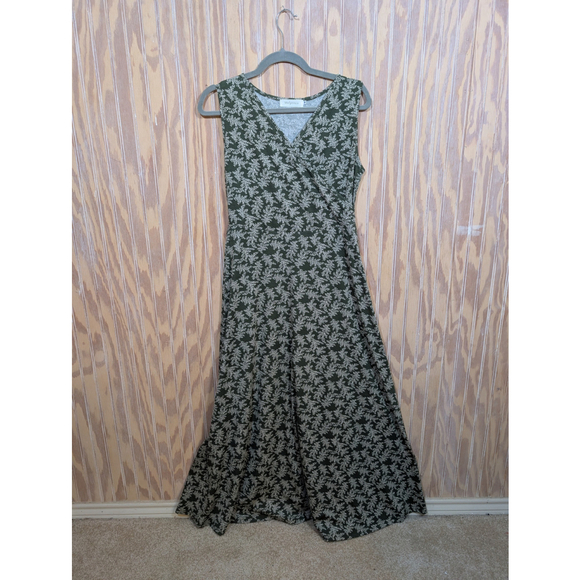 Melynno Dresses & Skirts - Women's Melynno Green Floral Print Wrap Around Sleeveless Dress Size M